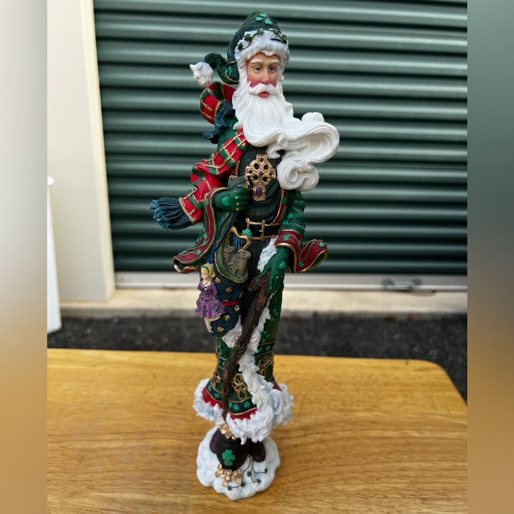 Vintage Lenox Annual Pencil Santa- 2001-“Shamrock Santa”